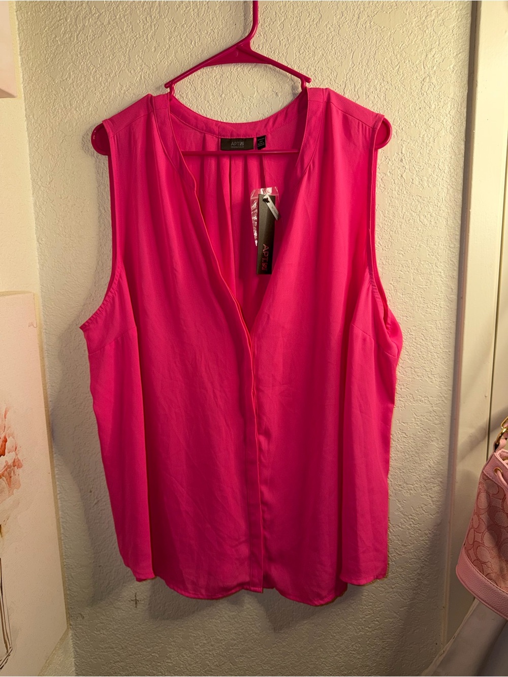 Apt. 9 Sleeveless V-Neck Blouse in Hot Pink